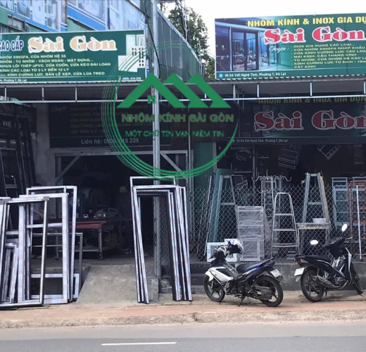 tủ nhôm kính cường lực 